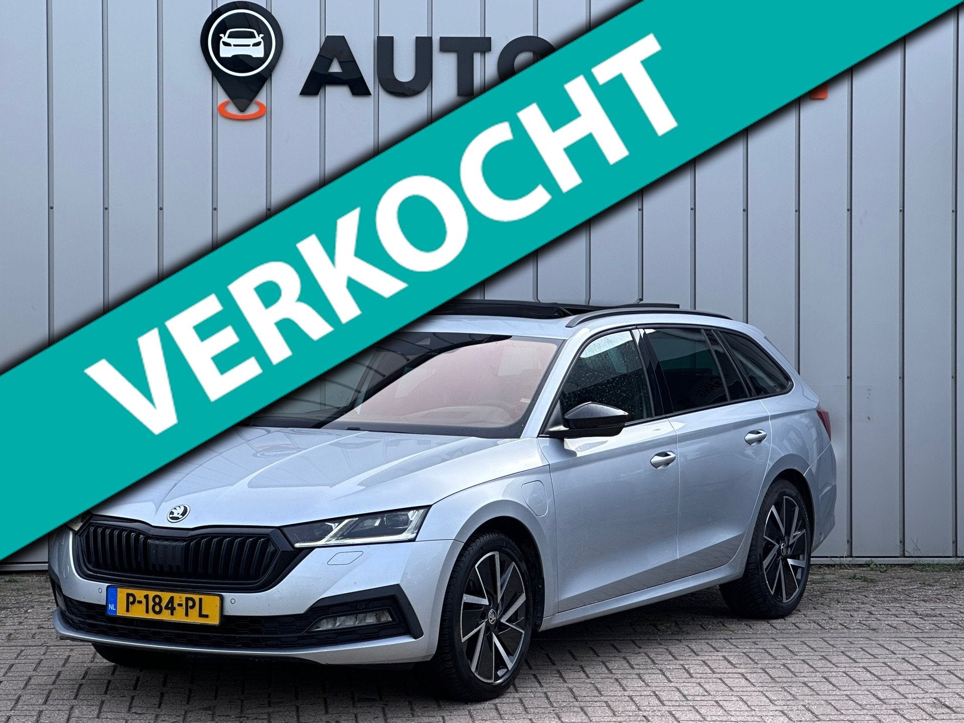 Skoda Octavia Combi 1.4 TSI iV PHEV PANO HEAD-UP VIRTUAL Bus, Dealer onderhouden, Stof, Gebruikt, 150 pk