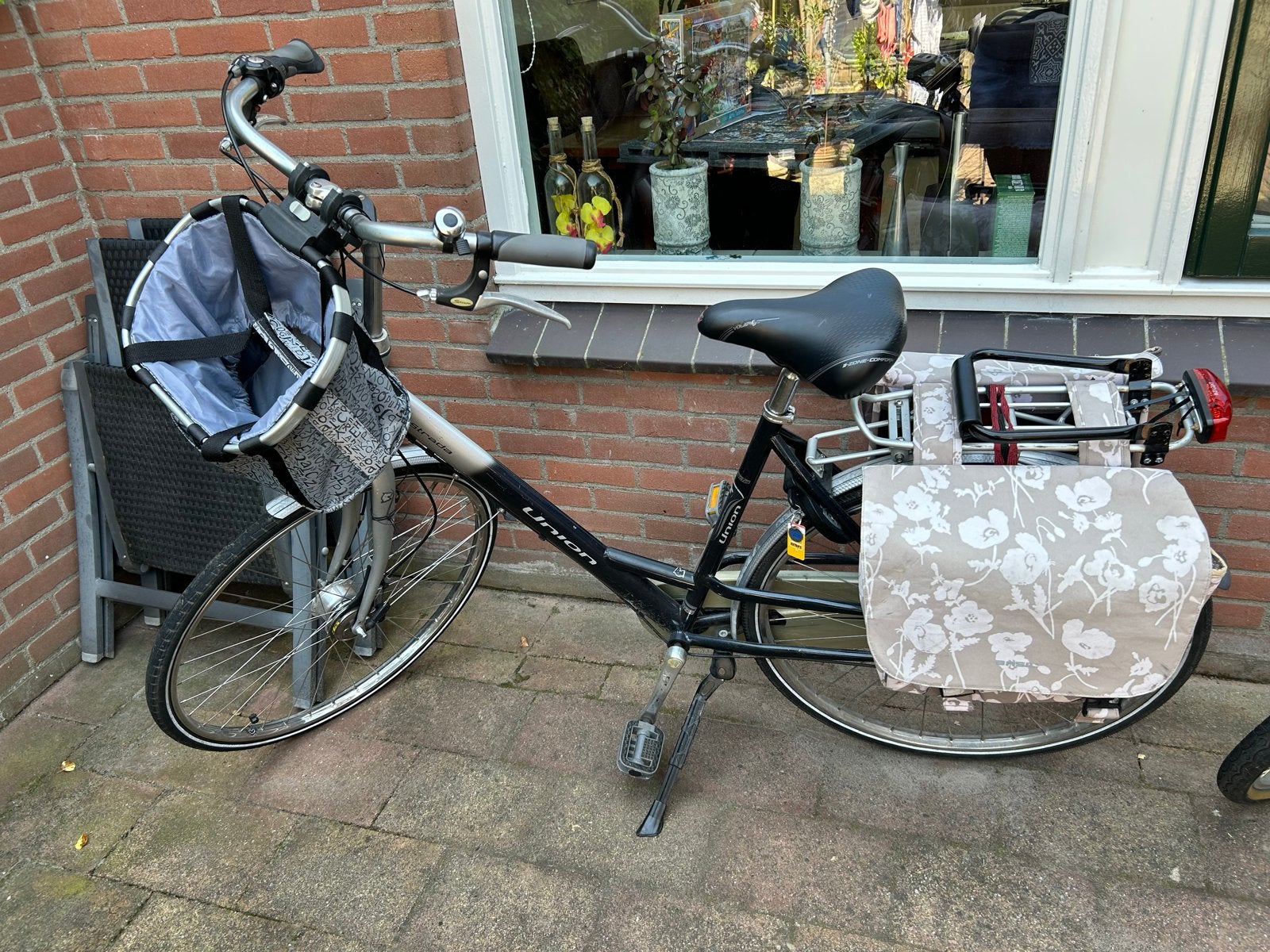 Union Damesfiets met 3 versnellingen en mand is afneembaar, Fietsen en Brommers, Fietsen | Dames | Damesfietsen, Velgrem, Versnellingen