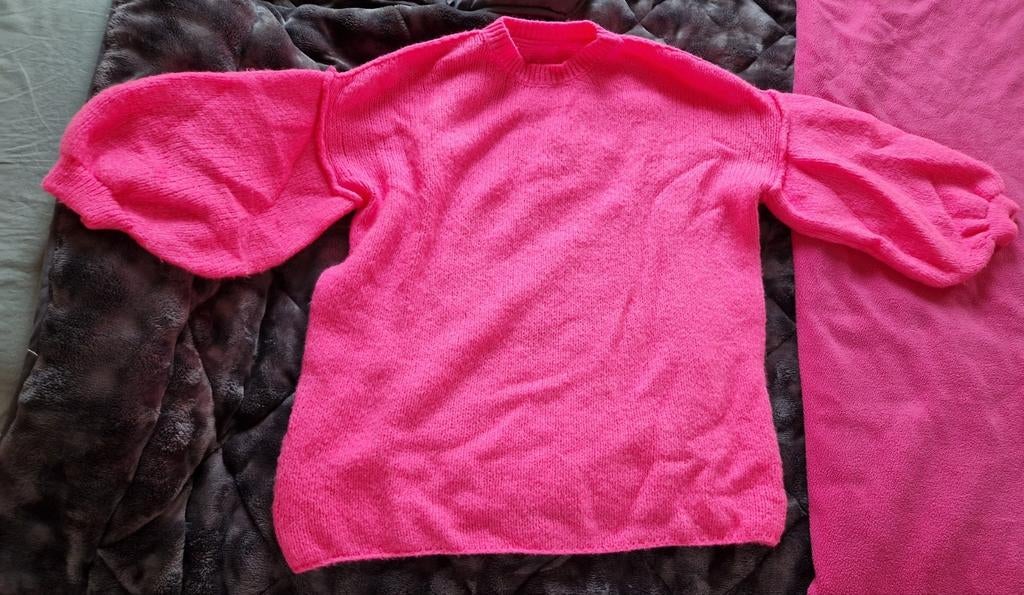 Neon roze knit trui met ballonmouwen, Ophalen, Zo goed als nieuw, Maat 46/48 (XL) of groter, Roze