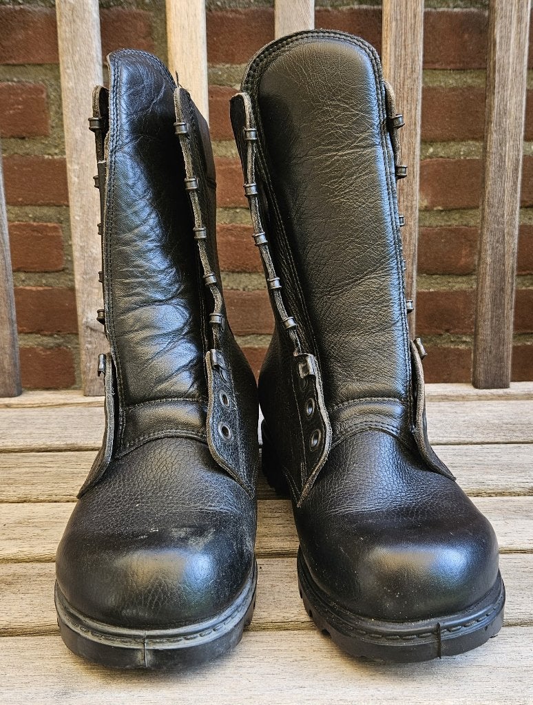 Originele Defensie Gevechtslaarzen 270-B (maat 42,5 - 43 B), Zwart, Boots, Ophalen of Verzenden, Gedragen