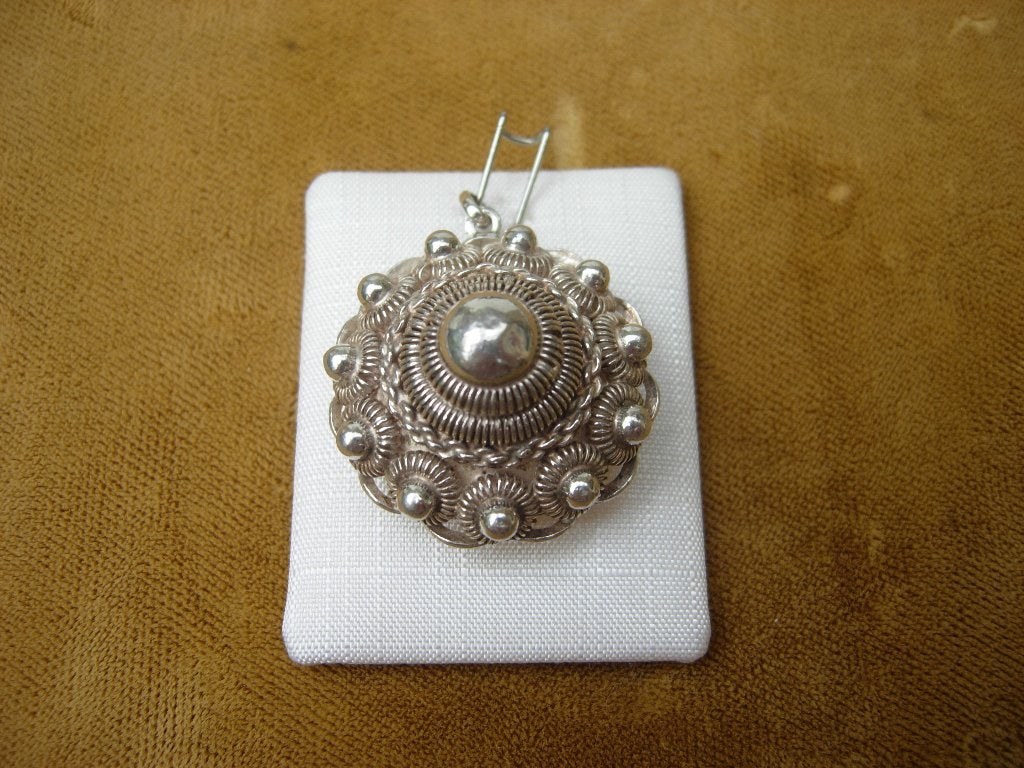 ZILVEREN ZEEUWSE KNOP HANGER, Verzenden, Zilver, Hanger