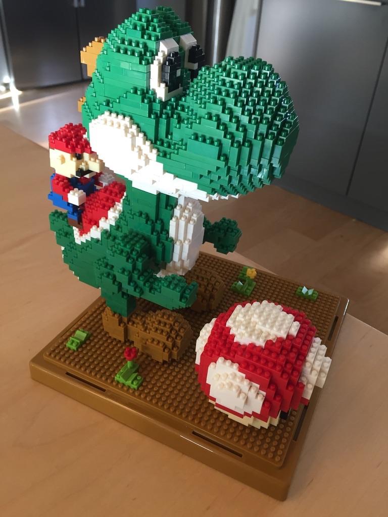 Mini bouwstenen pakker Yoshi en Mario, Ophalen of Verzenden, Zo goed als nieuw, Overige merken
