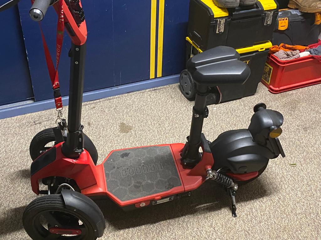 Doohan ilark, Ophalen of Verzenden, Zo goed als nieuw, Elektrische step (E-scooter)