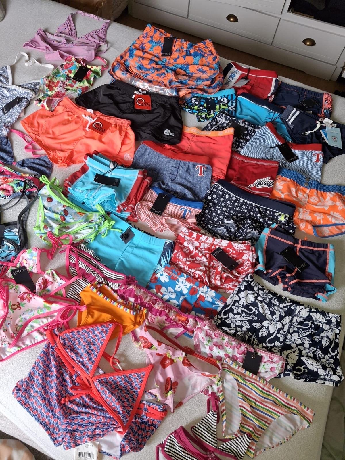 Nieuwe partij zwemkleding, merk Far Out (75 stuks), Jongen of Meisje, One size, Nieuw, Ophalen of Verzenden