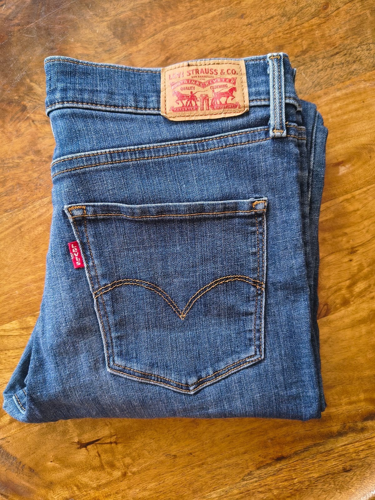 Levi's 311 shaping skinny 29/32, Blauw, Overige jeansmaten, Ophalen of Verzenden, Gedragen
