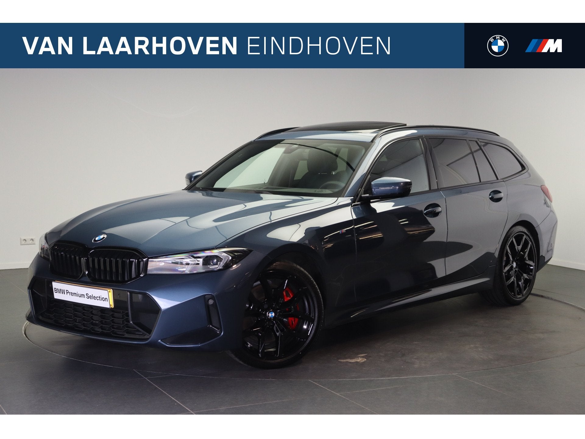 BMW 3 Serie Touring 320i M Sport Automaat / Panoramadak / Tr, Gebruikt, 4 cilinders, Met garantie (alle), Blauw