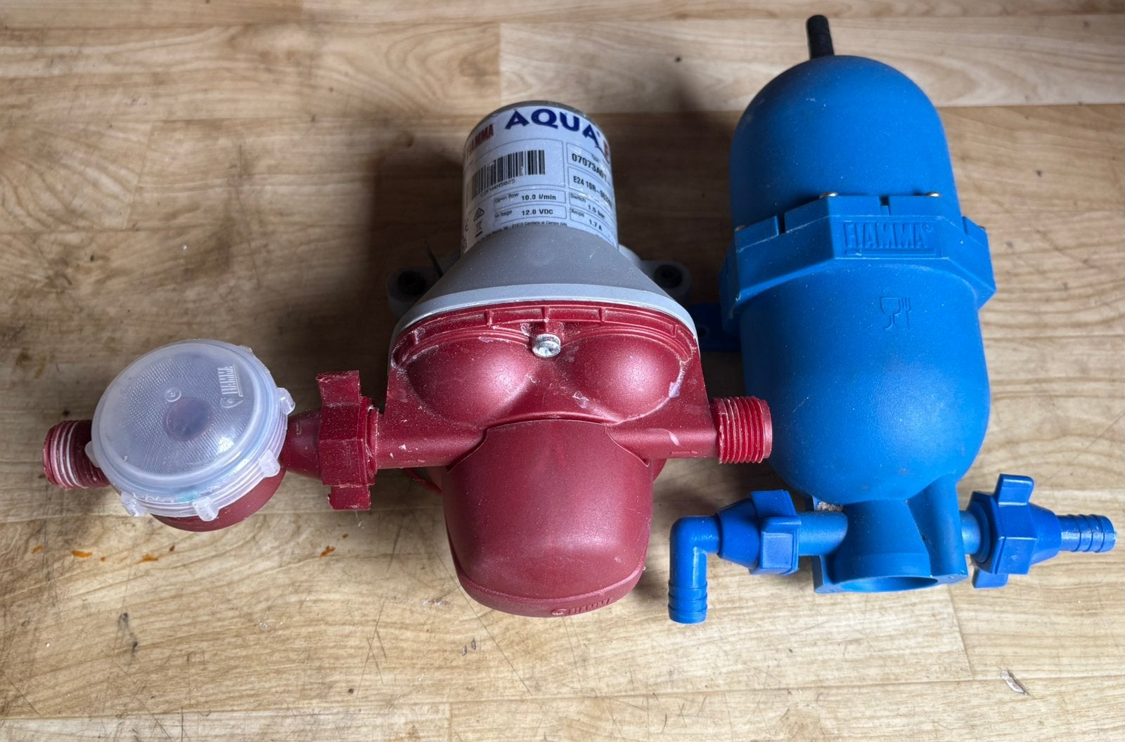 Waterpump fiamma defect, Ophalen, 6 meter of meer, Overige typen, Zo goed als nieuw