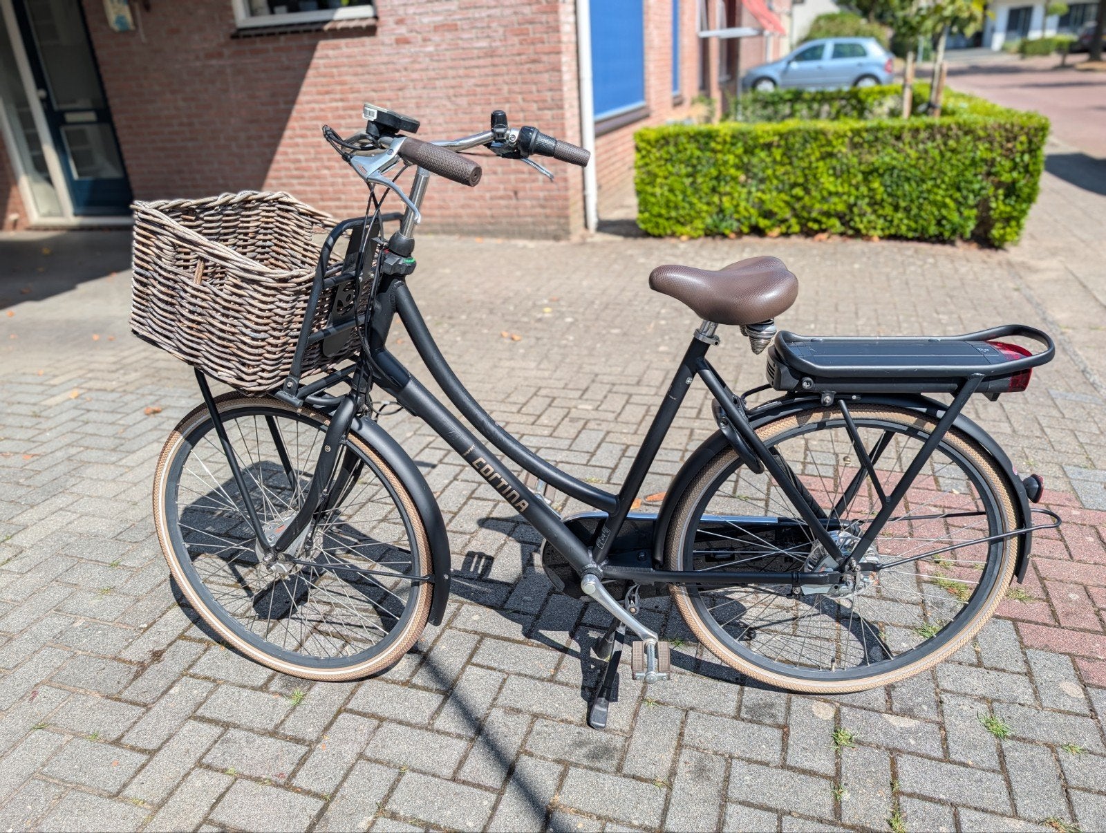 Cortina U4 elektrische fiets, mat zwart, transportfiets, Ophalen, Zo goed als nieuw, Overige merken, Versnellingen