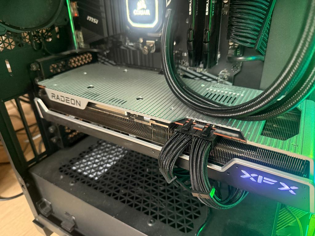 XFX SPEEDSTER MERC 310 AMD Radeon RX 7900 XT 20GB VRAM, Computers en Software, Videokaarten, AMD, GDDR6, PCI-Express 4, Ophalen of Verzenden