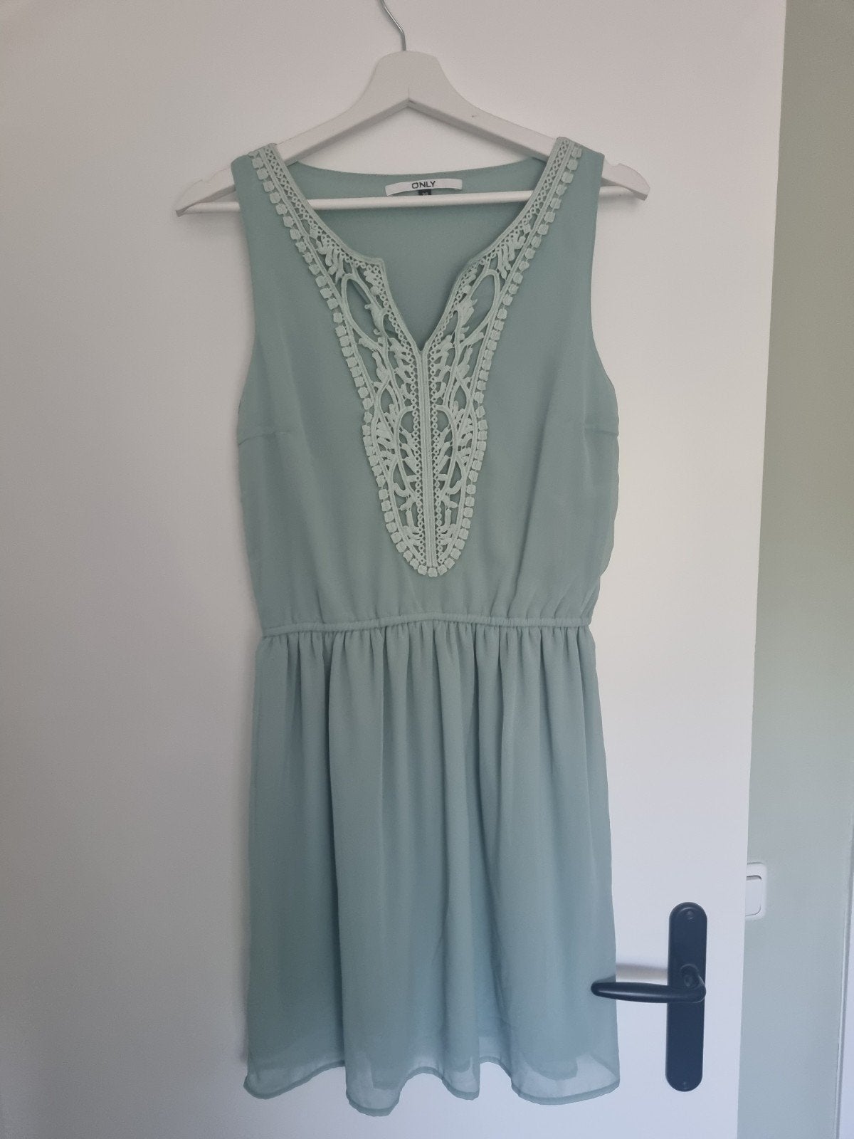 Only maat s, Kleding | Dames, Jurken, Ophalen of Verzenden, Zo goed als nieuw, Maat 38/40 (M), Boven de knie