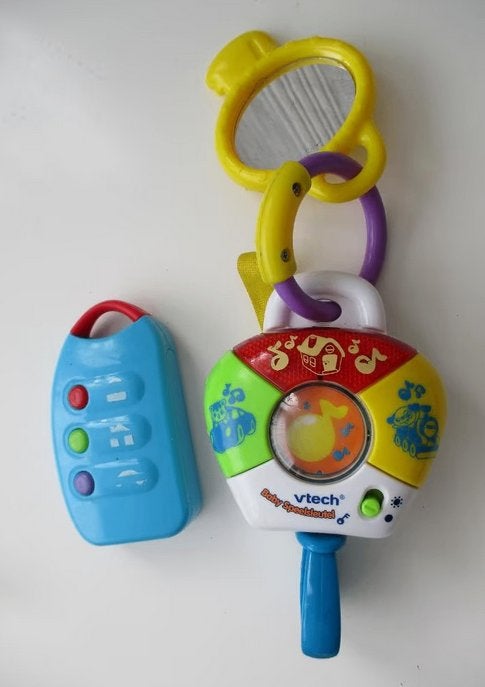 Vtech baby speelsleutel en afstandsbediening, Oosterveldweg 15, 7274 DZ, Verzenden, Zo goed als nieuw, Stichting Angel's Choice