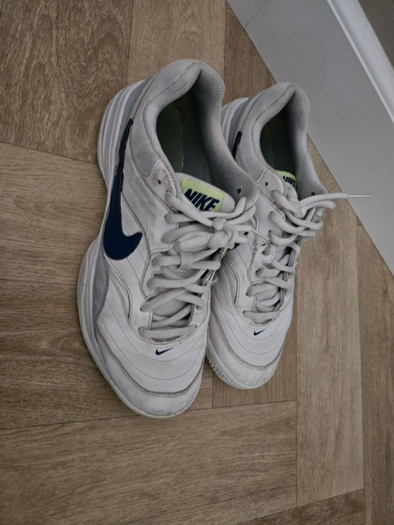 Nike Court maat 45 zgan, Ophalen, Zo goed als nieuw
