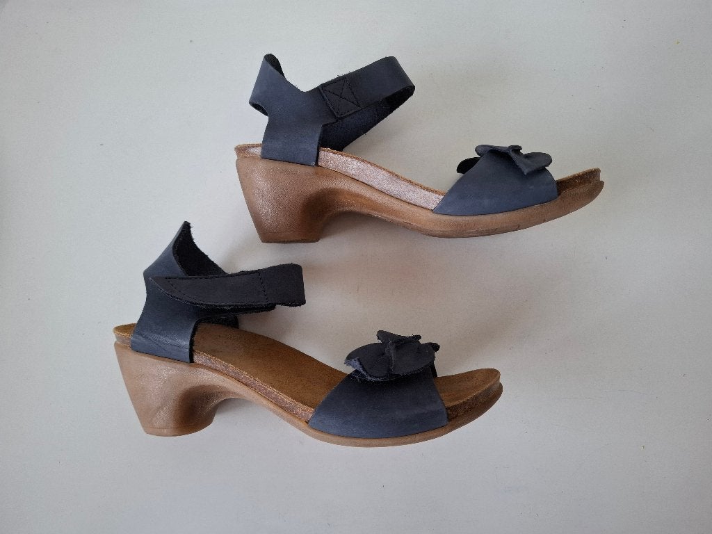 Loints of Holland maat 37 Next 52864 blue 2 klittenbandjes, Kleding | Dames, Schoenen, Loints of Holland, Sandalen of Muiltjes