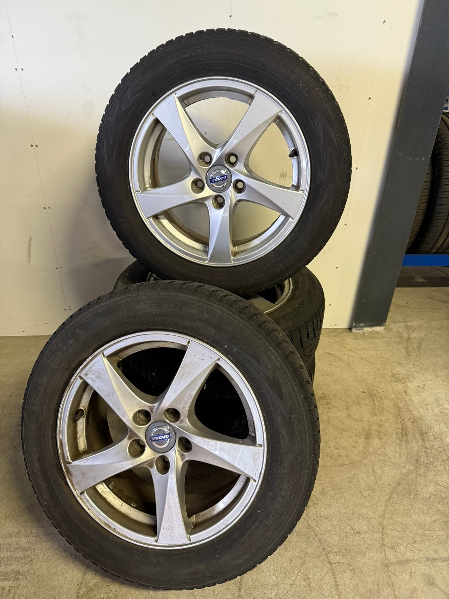 16'' Hera - V60 - Nokian WR D4 - 205/60 R16, Auto-onderdelen, Banden en Velgen