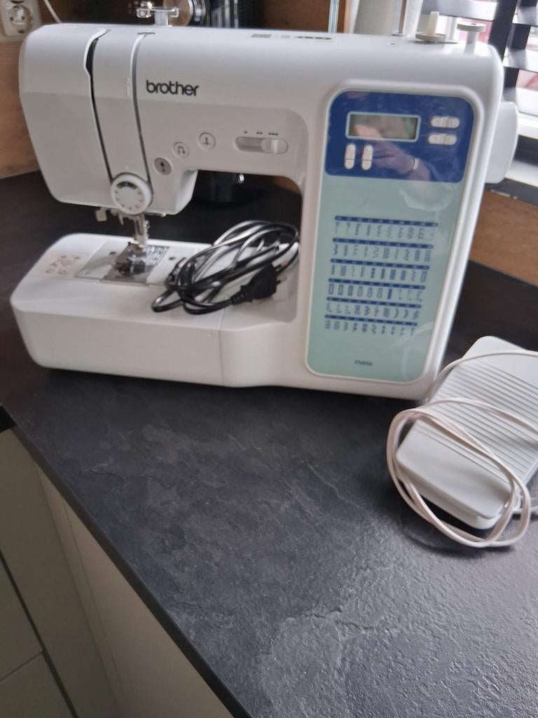 Brother FS42X naaimachine, Hobby en Vrije tijd, Naaimachines en Toebehoren, Ophalen of Verzenden, Zo goed als nieuw, Naaimachine