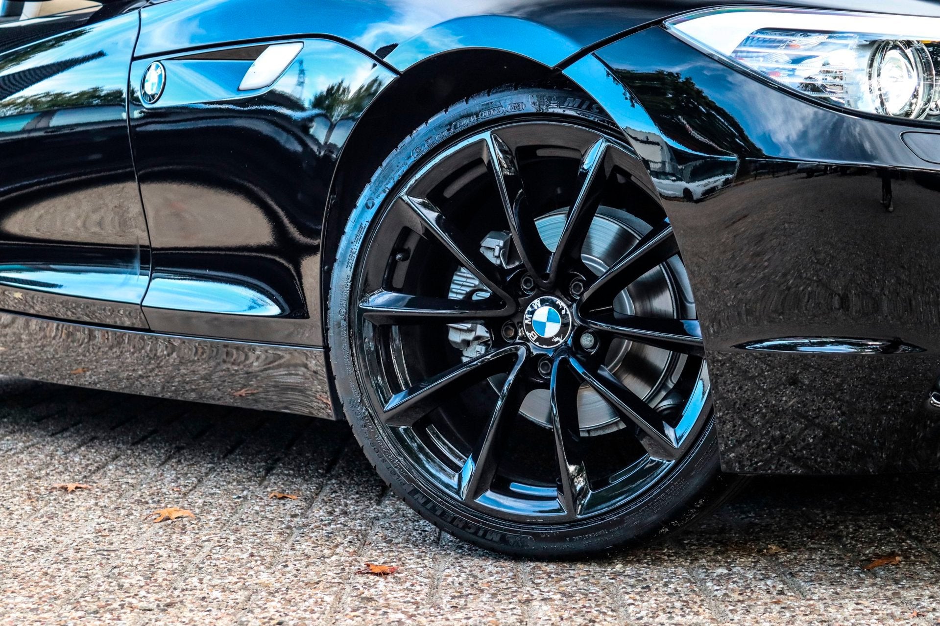 Foto 2 van BMW Z4 Roadster SDrive23i 6 CILINDER XENON LEDER CLIMA