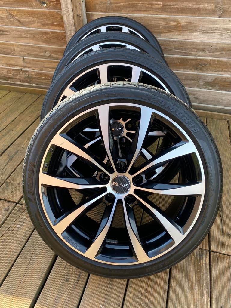 Zeer mooie (MAK)18” VW met goede Zomerbanden 5x112, 18 inch, Gebruikt, Banden en Velgen, Ophalen of Verzenden