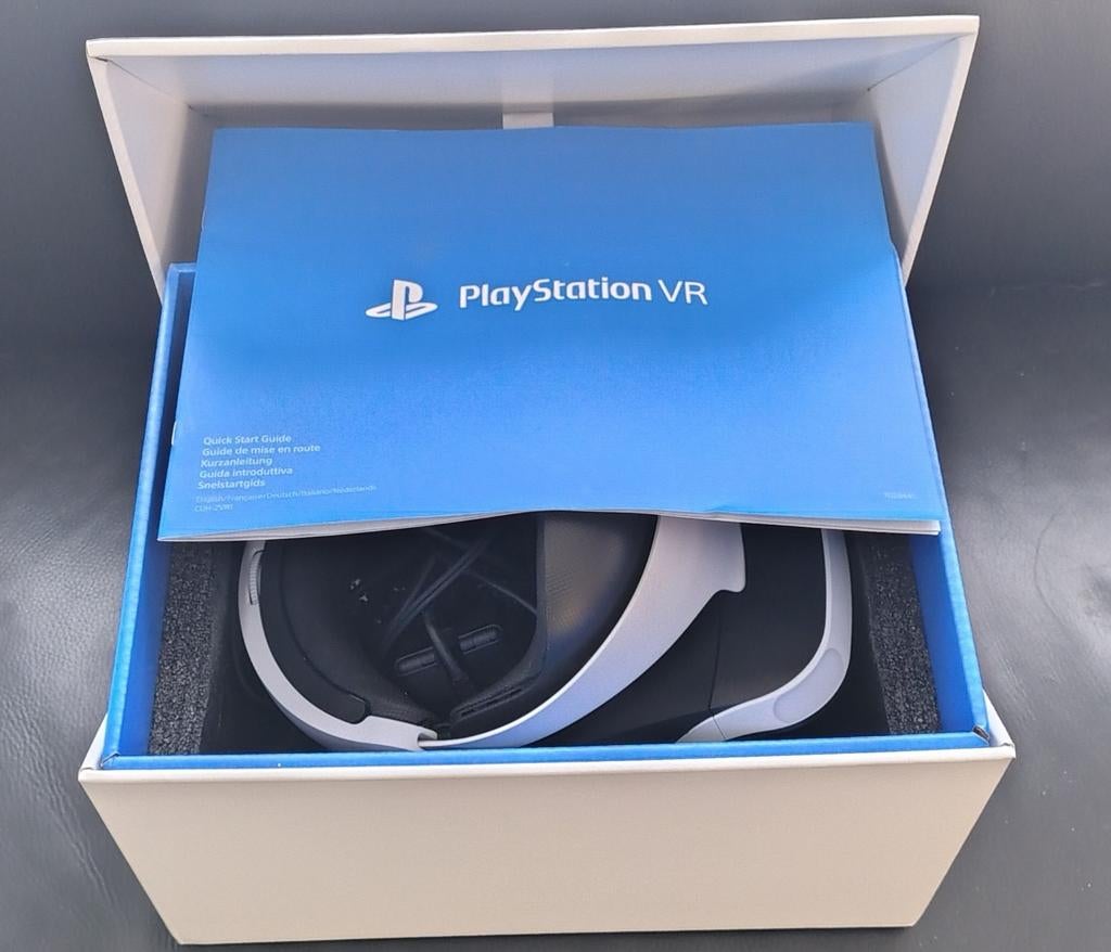 PlayStation 4 VR 1 Headset compleet., Ophalen of Verzenden, Zo goed als nieuw, Overige typen, PlayStation 4