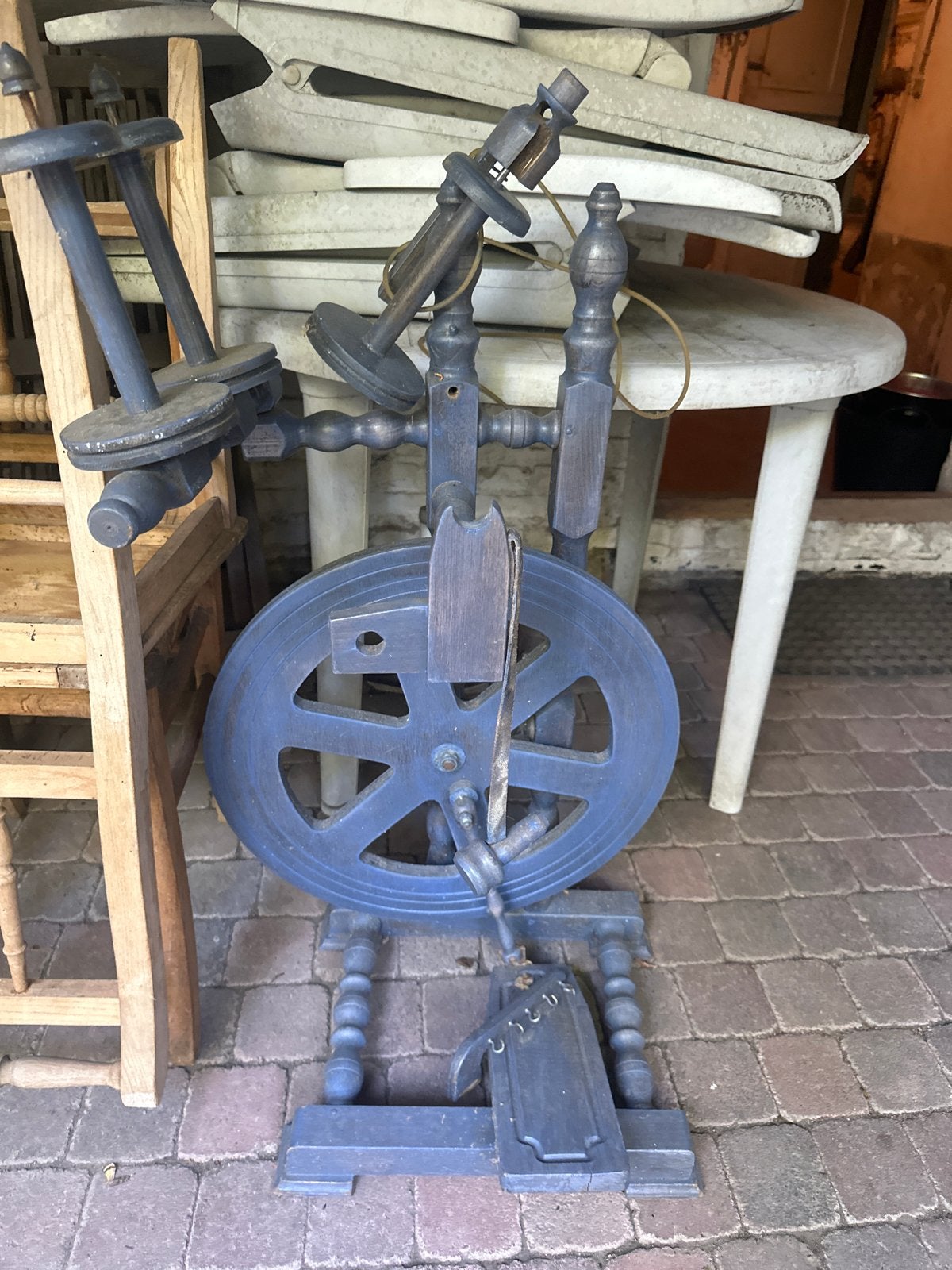 Antiek Spinnewiel - Decoratief en Functioneel maastricht, Hobby en Vrije tijd, Spinnewielen en Spinnen, Ophalen, Gebruikt, Spinnewiel