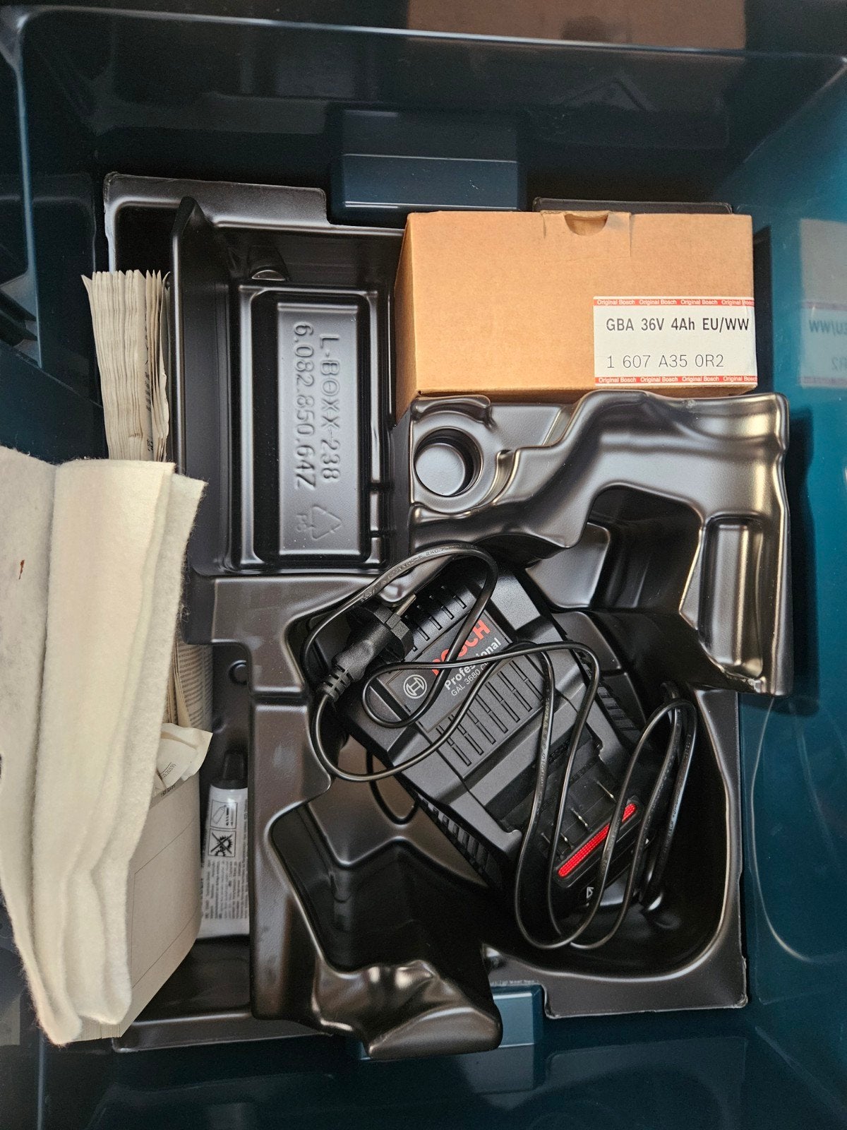 Bosch GBH 36 V-LI Plus Boorhamer met 2x 36V 6.0Ah accu, 600 watt of meer, Boor- en/of Breekhamer, Nieuw, Ophalen of Verzenden