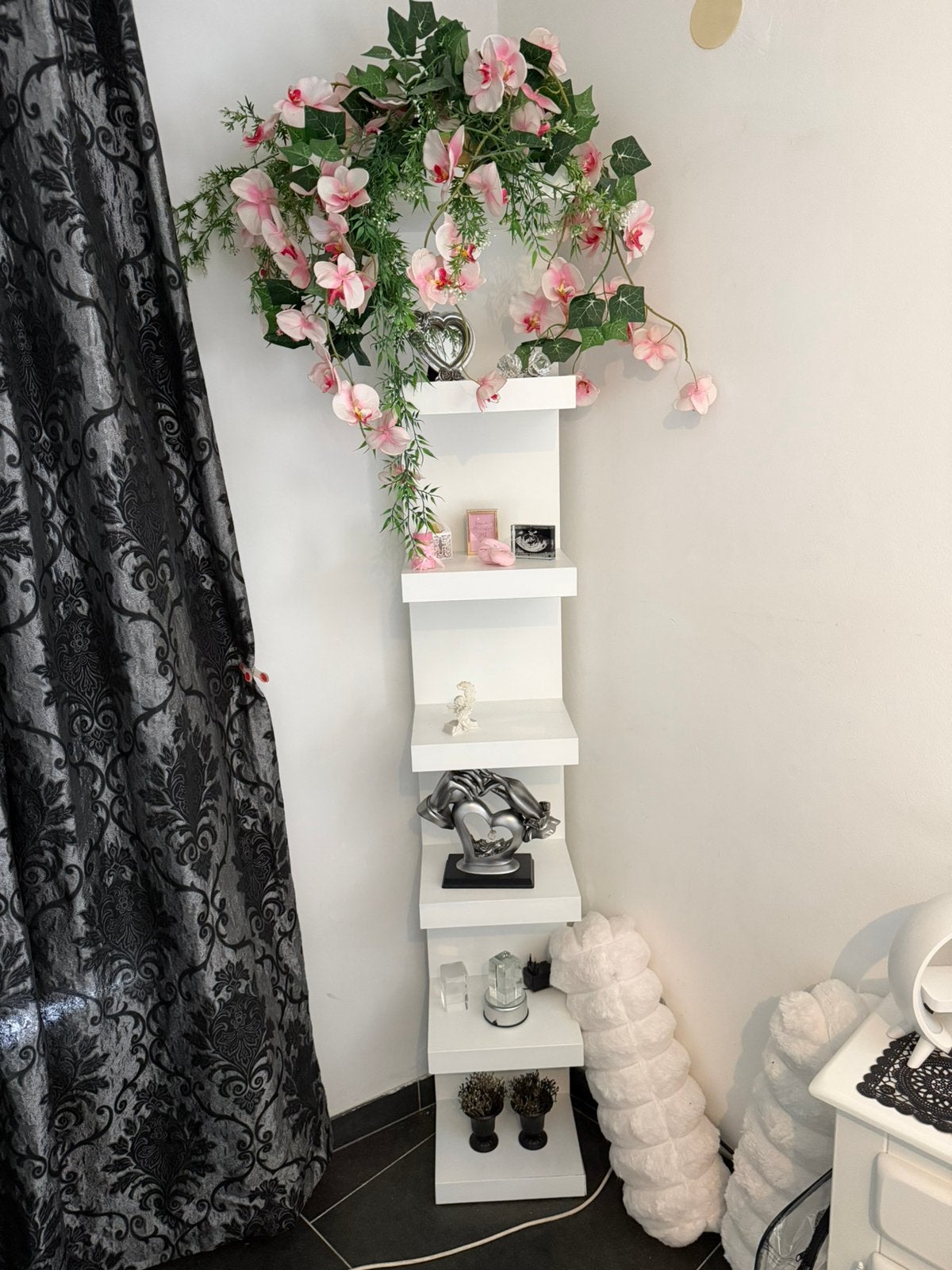 2 witte kasten, Huis en Inrichting, Woonaccessoires | Zuilen en Pilaren, Ophalen, Zo goed als nieuw