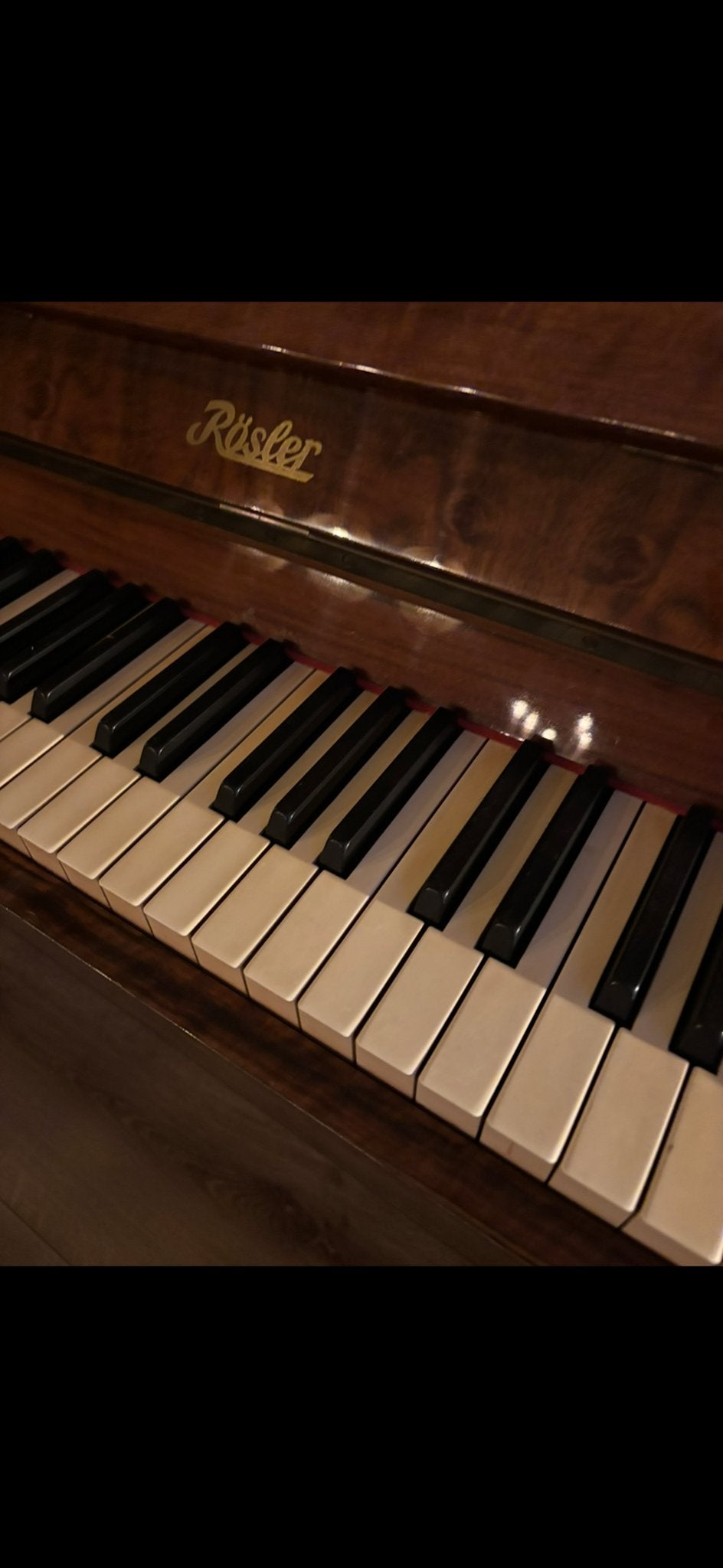 Rösler Piano - Goed onderhouden, Muziek en Instrumenten, Piano's, Ophalen, Gebruikt, Bruin, Piano