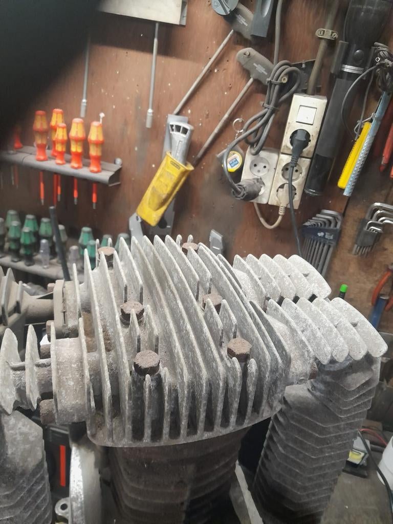 Compressor pomp, Minder dan 25 liter, Ophalen of Verzenden, Gebruikt, Minder dan 200 liter/min