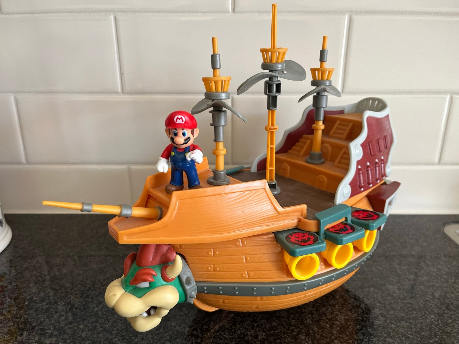Super Mario Bowser Luchtschip met Mario figuur, Ophalen of Verzenden, Gebruikt, Jongen of Meisje
