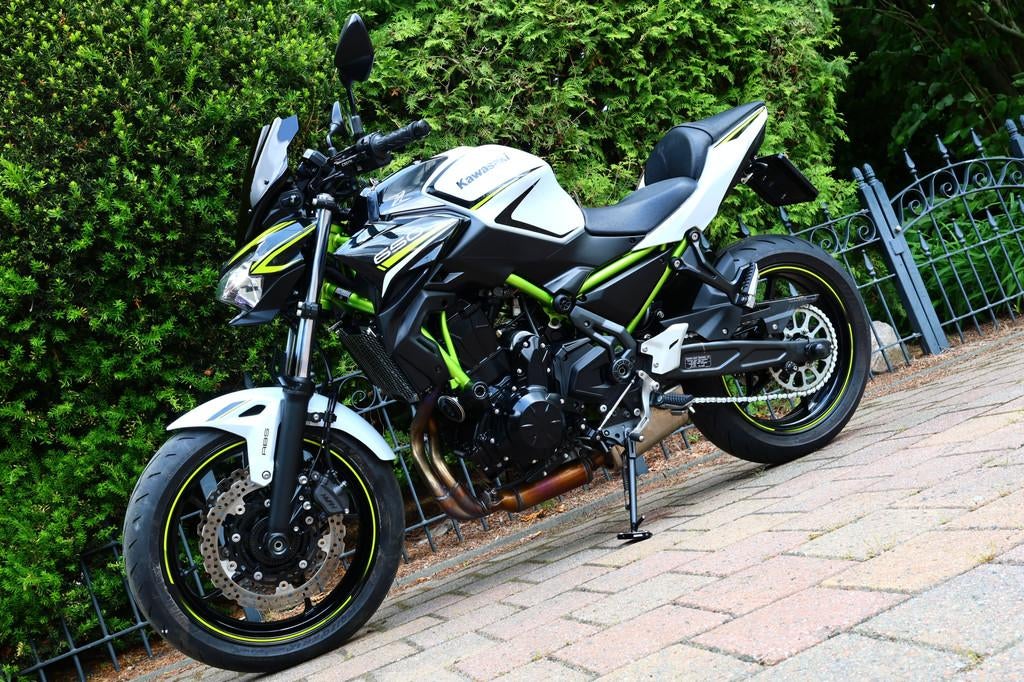 Kawasaki Z650 ABS 50kw (bj 2020), Motoren, Motoren | Kawasaki, 649 cc, Bedrijf, Meer dan 35 kW, Naked bike