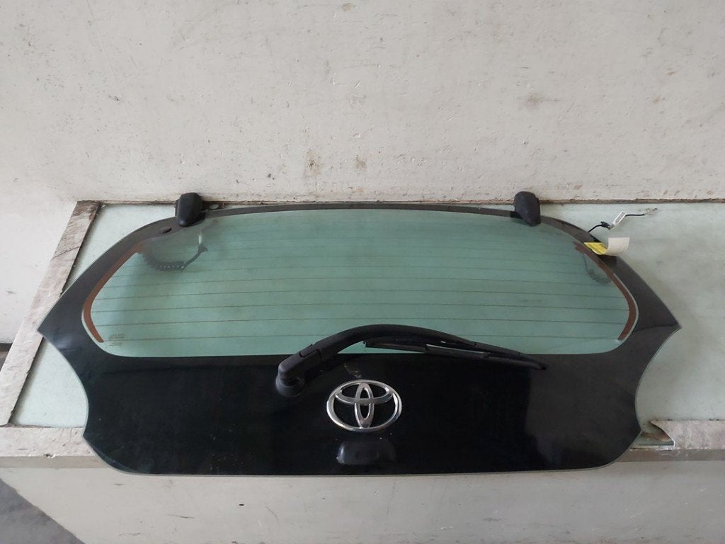 Achterklep Toyota Aygo (B10) (2005-07/2014-05) 681050H021, Gebruikt, Kundenbetreuung@toyota.de, Toyota-Allee 2, Köln 50858, , Duitsland