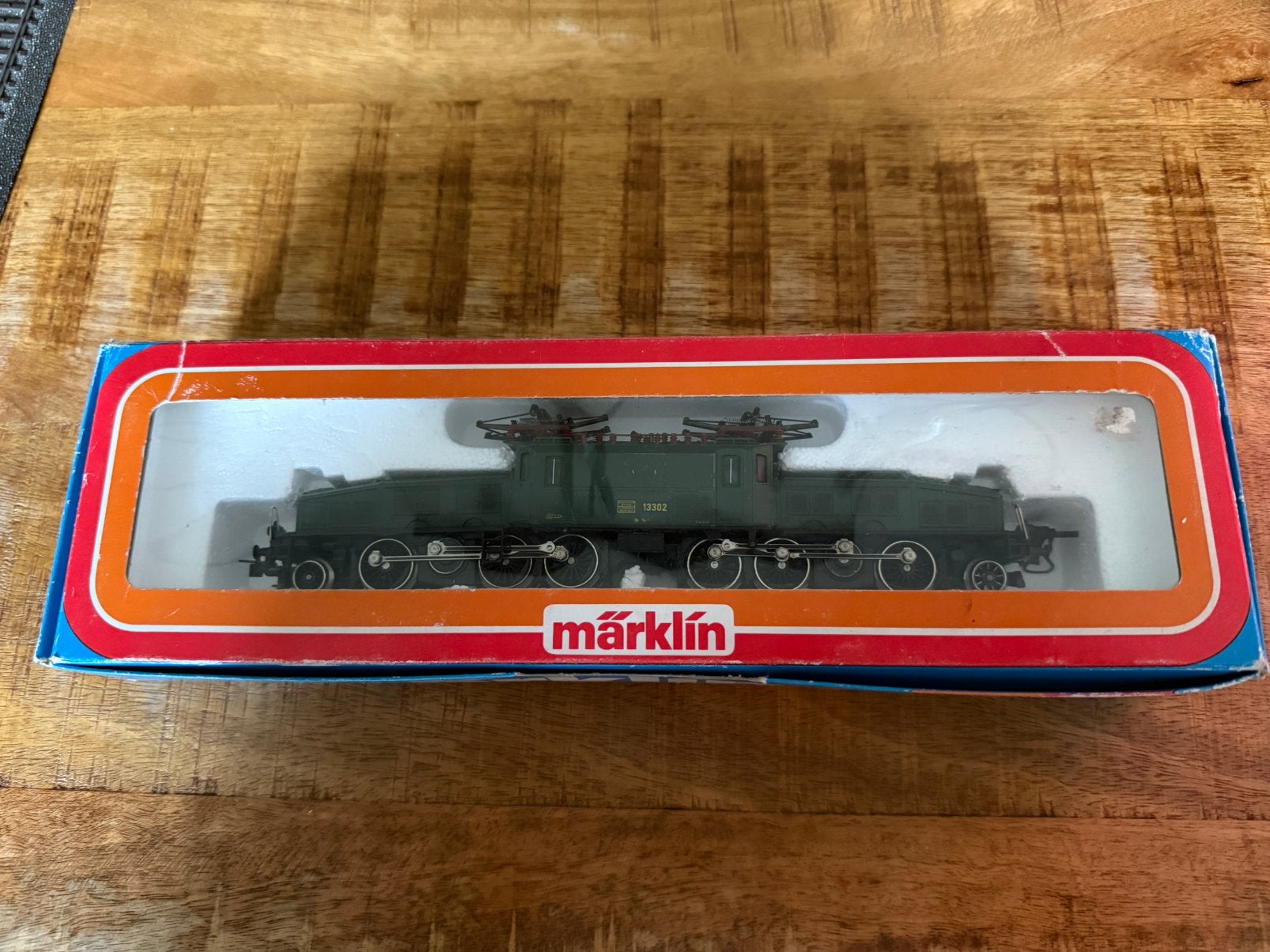 Marklin 3056 Krokodil in Ovp Nette staat HO spoor, Wisselstroom, Locomotief, Ophalen of Verzenden, Zo goed als nieuw