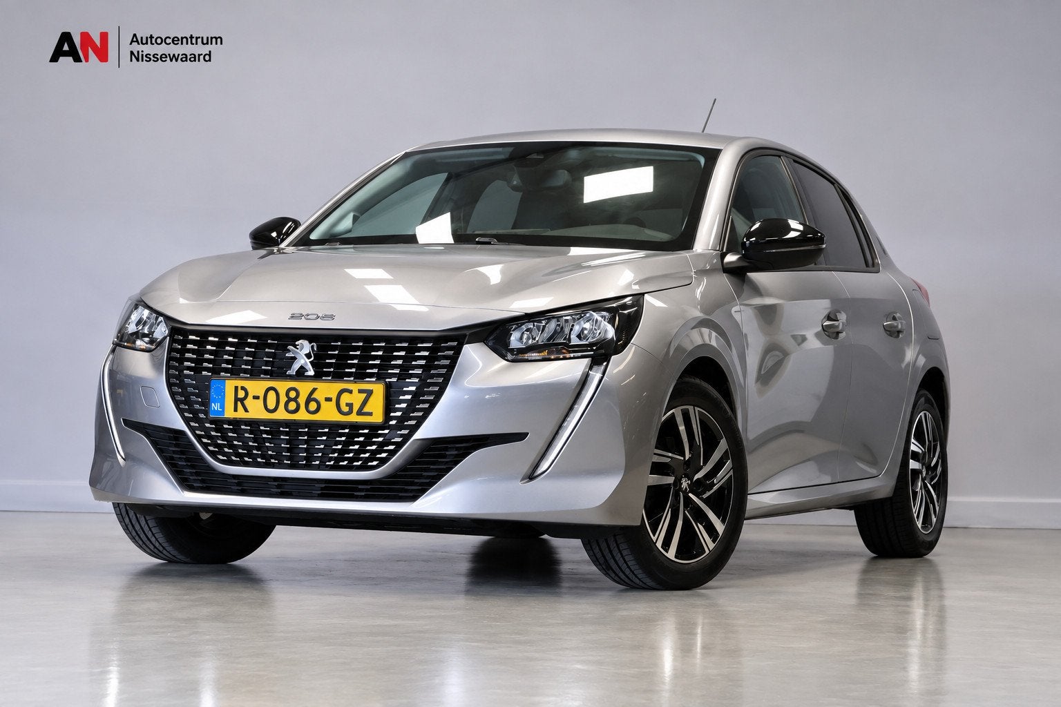 Peugeot 208 1.2 PureTech Allure Pack|3D dash|Camera|Carplay, Auto's, Voorwielaandrijving, 1199 cc, Leder en Stof, Origineel Nederlands
