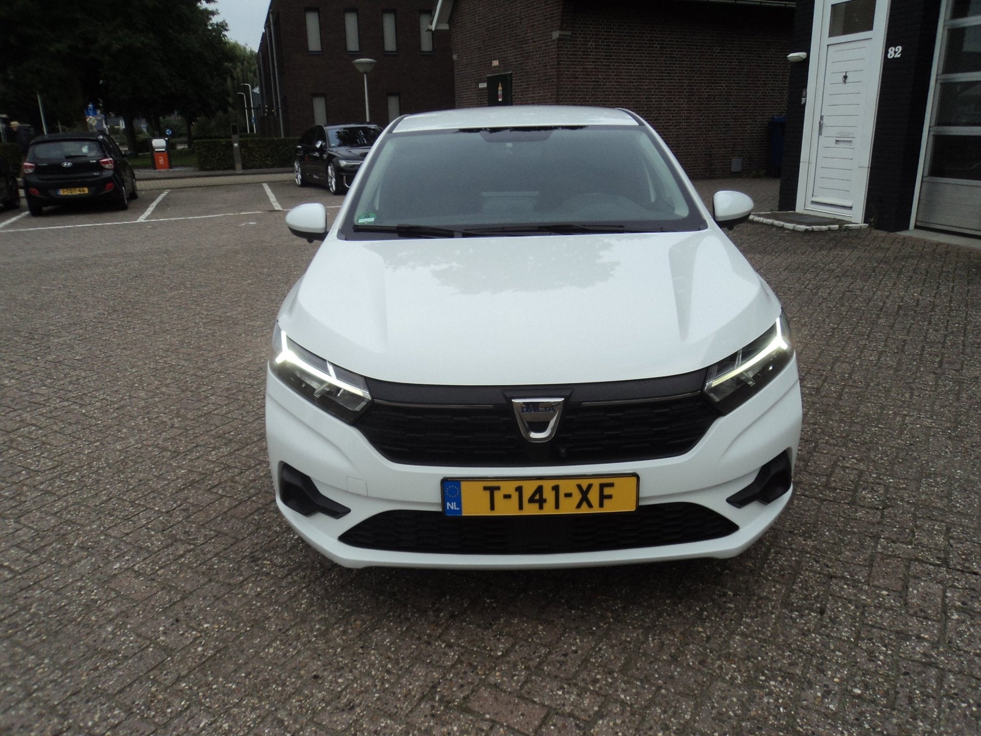 Dacia SANDERO 1.0 TCE Cruise Control 360 Camera Apple Carpla, Stof, 540 kg, 980 kg, Wit