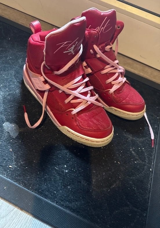 Jordan flight valentine, Ophalen of Verzenden, Jordan, Rood, Sneakers of Gympen