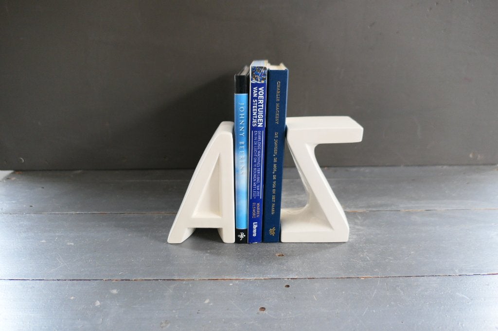 Vintage boekensteun A Z gemerkt met HK en J34A81 en J34B81, Antiek en Kunst, Antiek | Keramiek en Aardewerk, Verzenden