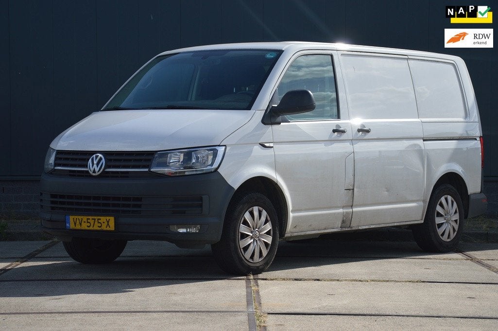 Volkswagen Transporter 2.0 TDI L1H1 Comfortline 102PK Euro 5, Auto's, Voorwielaandrijving, Euro 5, Gebruikt, Zwart