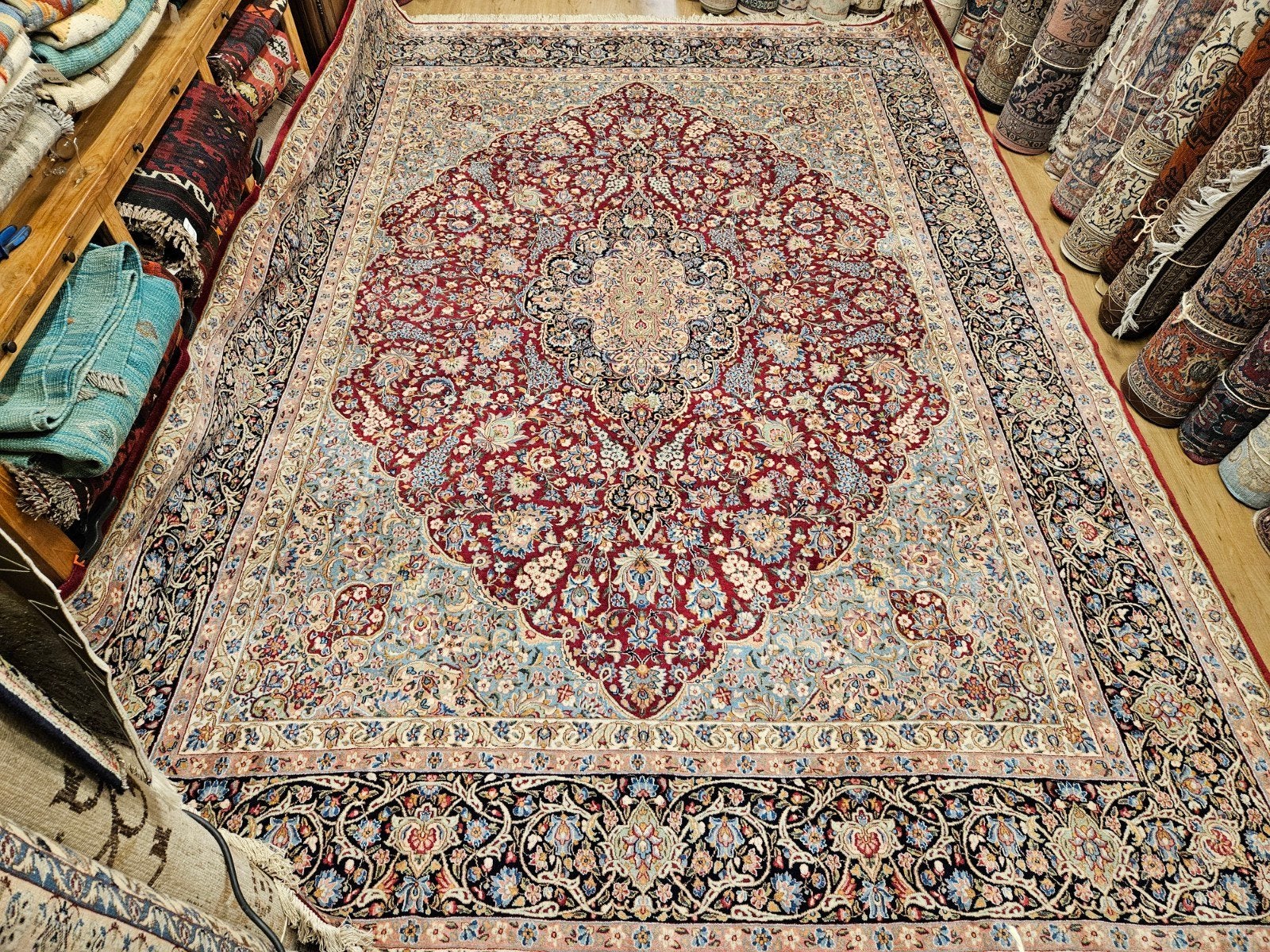 Handgeknoopt perzisch tapijt yazd 400x300, Huis en Inrichting, Stoffering | Tapijten en Kleden, Info@SlatsAntiek.nl, Crème, Perzisch