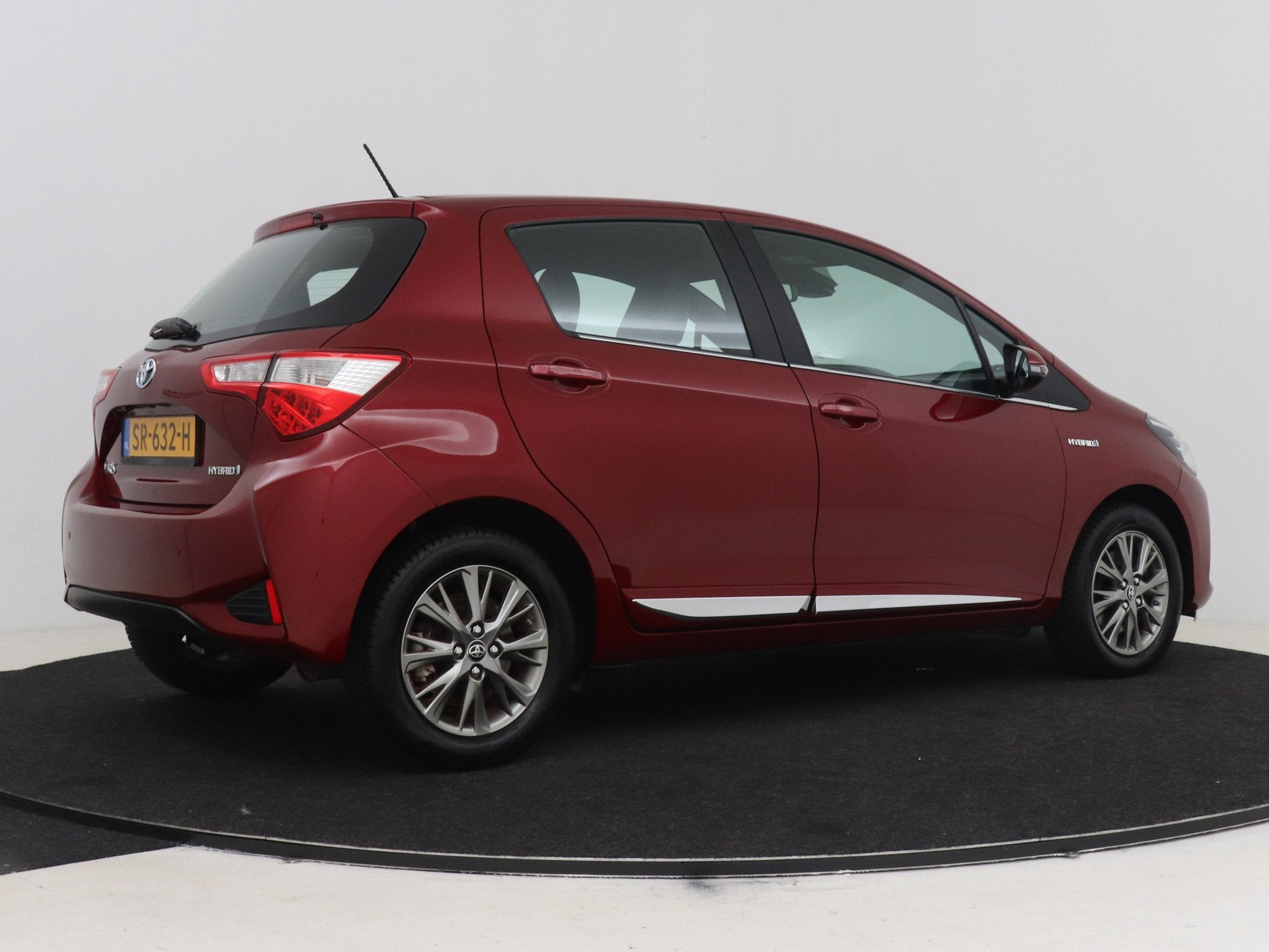 Toyota Yaris 1.5 Hybrid Energy Plus | Dealer onderhouden | H, Auto's, 1497 cc, Gebruikt, 4 cilinders, 49 €/maand