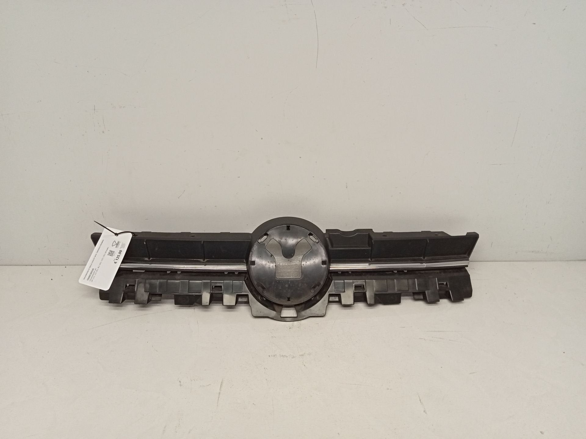 Volkswagen UP Grille Facelift 2016+ 1S0853653A Origineel, Gebruikt, Volkswagen, Volkswagen AG, Berliner Ring 2
38440  Wolfsburg, DE