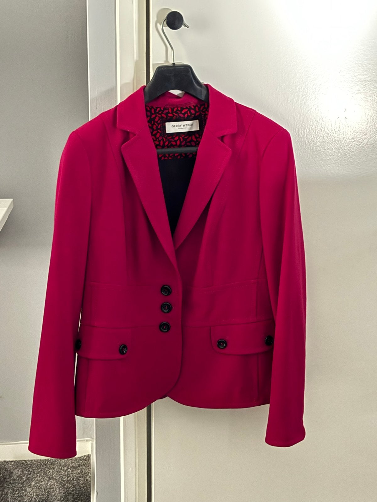 Gerry Weber fuchsia roze blazer maat 40, Kleding | Dames, Maat 38/40 (M), Verzenden, Zo goed als nieuw, Jasje