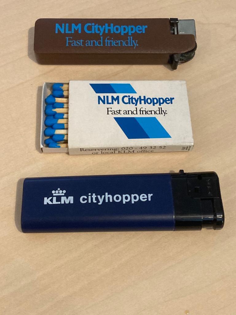 NLM - KLM Cityhopper Aanstekers en Lucifers, Verzamelen, Luchtvaart en Vliegtuigspotten, Ophalen of Verzenden, Gebruikt, Overige typen