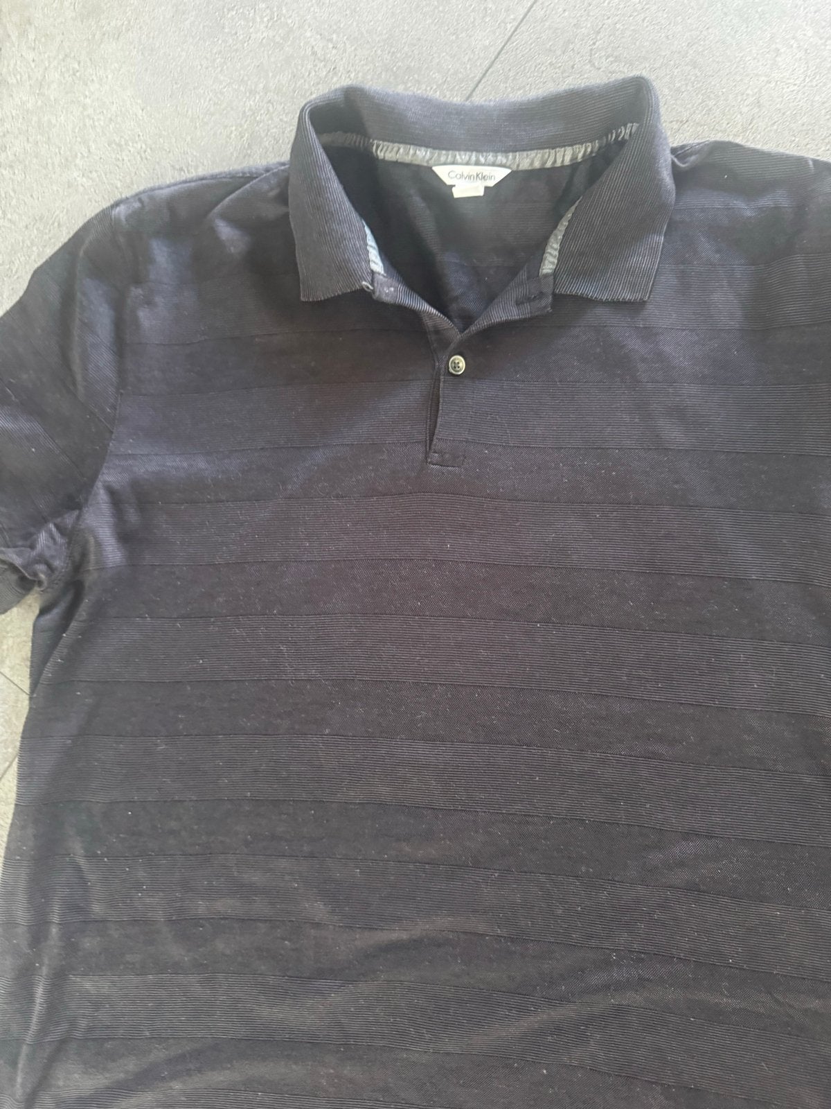 Calvin Klein Polo Shirt - Zwart gestreept, Maat L, Ophalen of Verzenden, Zo goed als nieuw, Maat 52/54 (L), Zwart