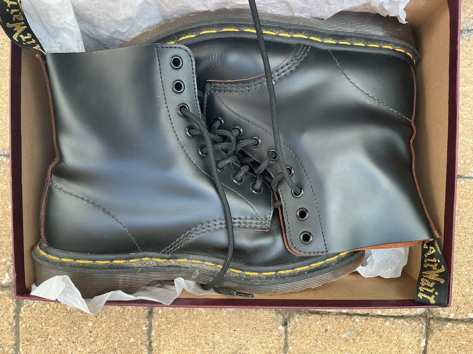 Dr. Martens made in england Zwarte Schoenen Maat 40, Kleding | Dames, Schoenen, Ophalen, Zwart, Lage of Enkellaarzen, Zo goed als nieuw