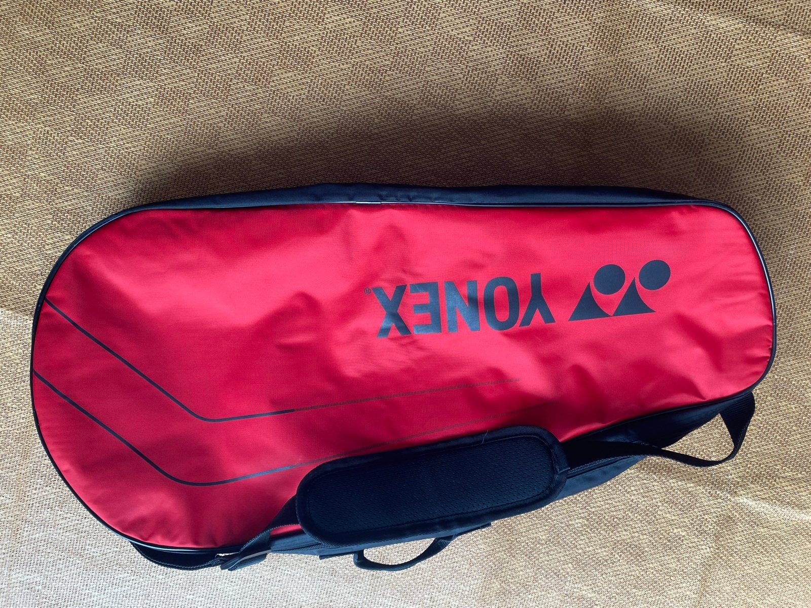 Yonex badminton rackettas - Rood/Zwart, Ophalen of Verzenden, Zo goed als nieuw, Tas