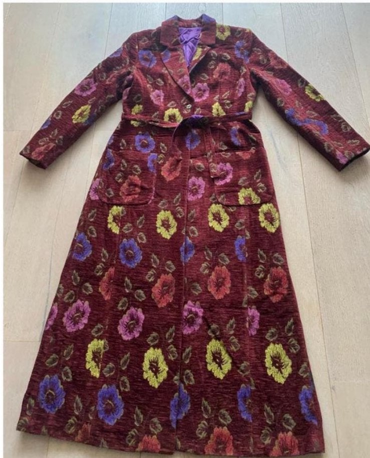 Oilily jas 38 nieuwstaat, Ophalen of Verzenden, Zo goed als nieuw, Maat 38/40 (M), Rood