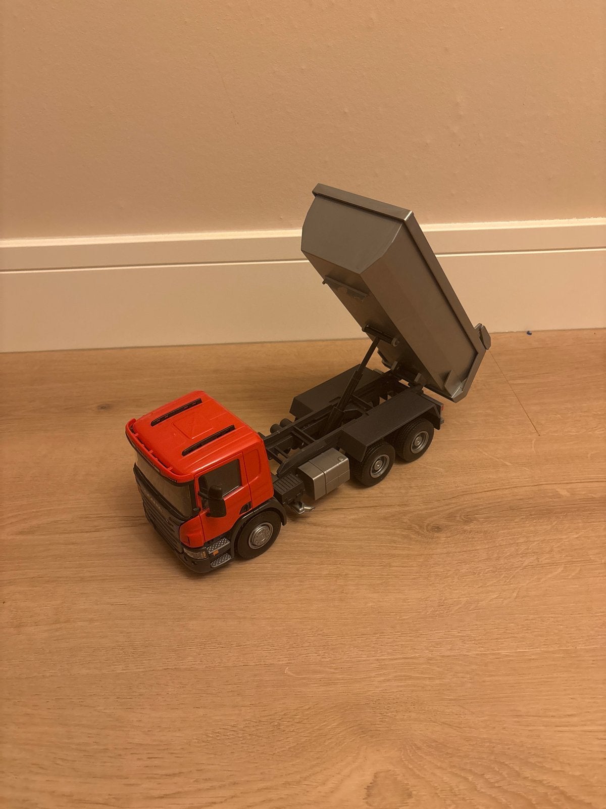 Scania P370 6x4 Kipper Model - Gedetailleerd Speelgoed, Ophalen of Verzenden, Nieuw, Bus of Vrachtwagen, Overige merken