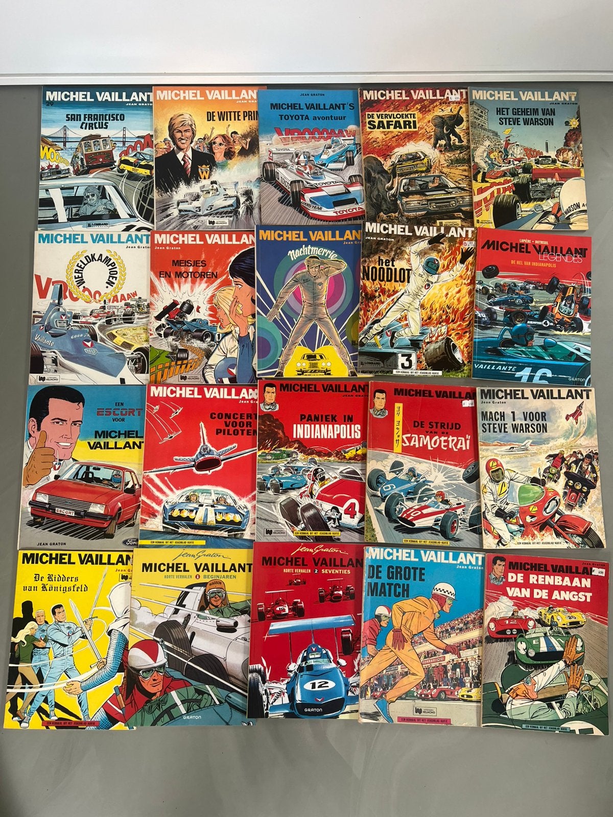 Complete Michel Vaillant collectie 40 albums & boeken, Complete serie of reeks, Ophalen of Verzenden, Zo goed als nieuw, Europa