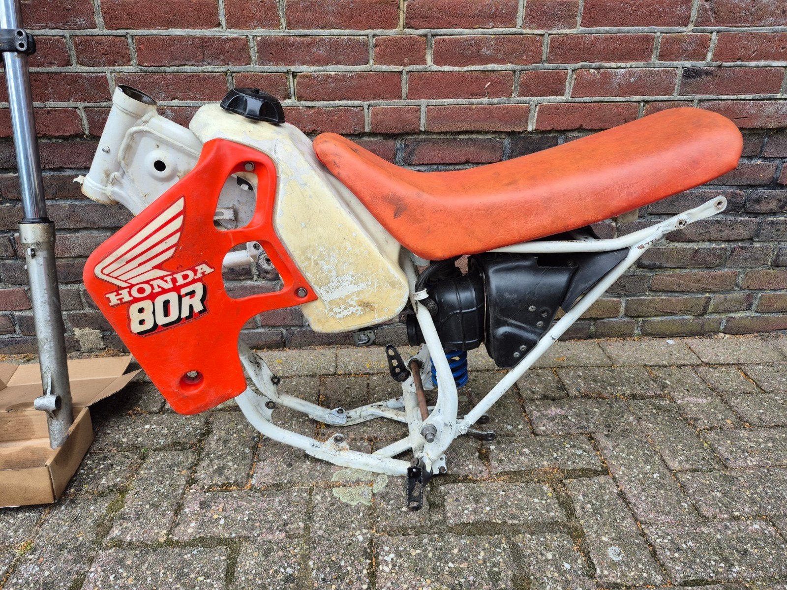 Honda CR80 onderdelen, Ophalen