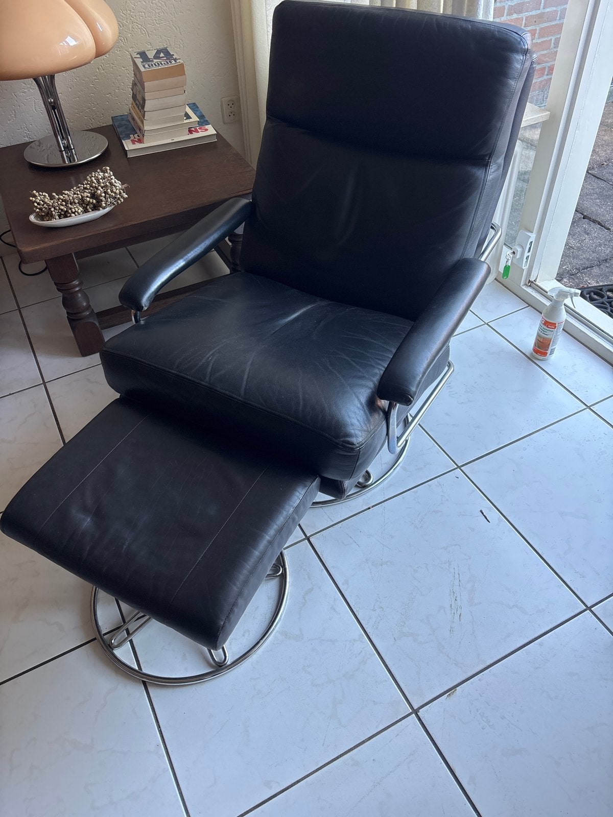 Gelderman draai fauteuil met voetenbank, opnieuw bekleed, Ophalen, Gebruikt, Leer, 75 tot 100 cm