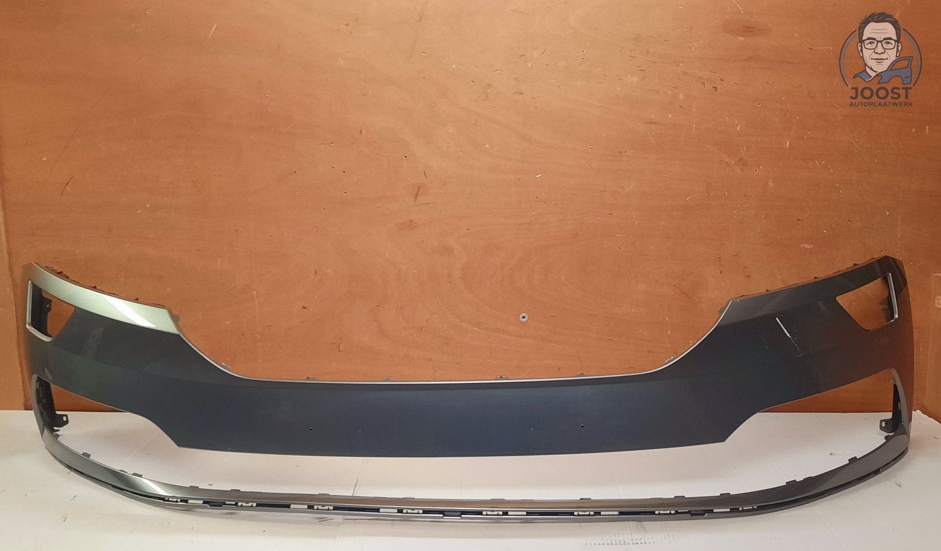 Voorbumper orgineel Skoda Karoq v.a 2017 57A807221, Gebruikt, Voor, Herkomst onderdeel bekend, Ophalen of Verzenden